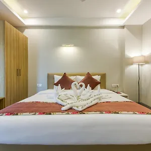 Aparthotel Rosastays Gurugram Sec 31, Gurgaon