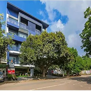 Hotel Haris Court- Cyber Hub, Gurgaon